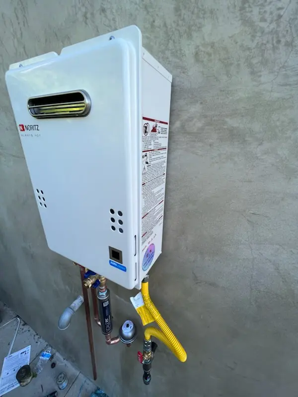 Tankless water heater installation for Maili homes